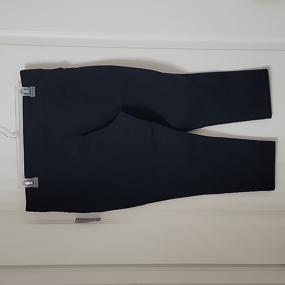 Lane Bryant, Size 14/16 Black Capri Legging.  NEW with Tag - Picture 11 of 11